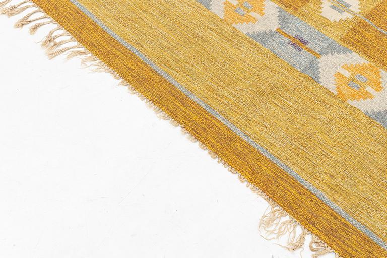 Ingegerd Silow, matta, rölakan, signerad IS, ca 302 x 188 cm.