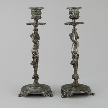 LJUSSTAKAR, ett par, tenn, 1800-talets slut.