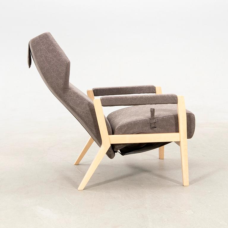 Roger Persson, armchair "Select wood" Swedese, 21st century.