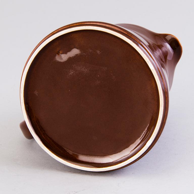 KAJ FRANCK, A 67-piece SET OF KILTA / TEEMA FAYENCE / PORCELAIN by Arabia.