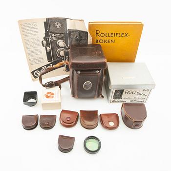 Camera Rolleiflex  1930s/40s with accessories Franke & Heidecke Germany.