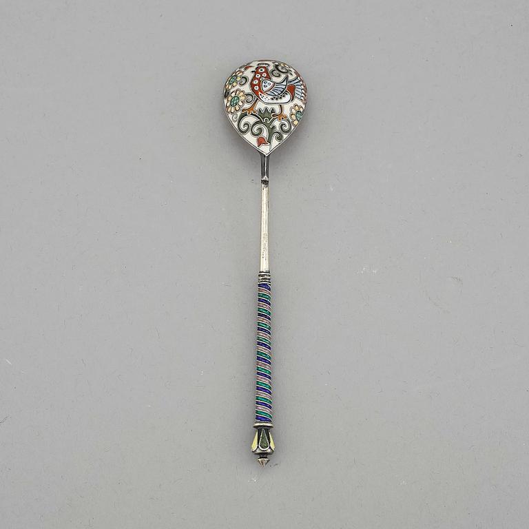 SKED, silver, emalj, Ryssland, omkring år 1900, vikt ca 26 gram.