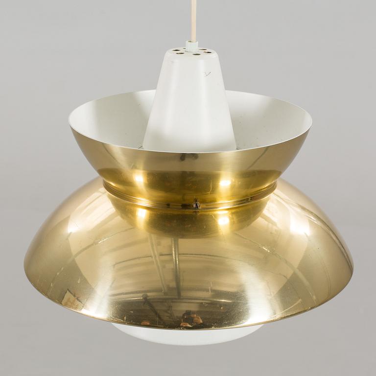 TAKLAMPA,Henning Klok  för Louis Poulsen, Danmark.