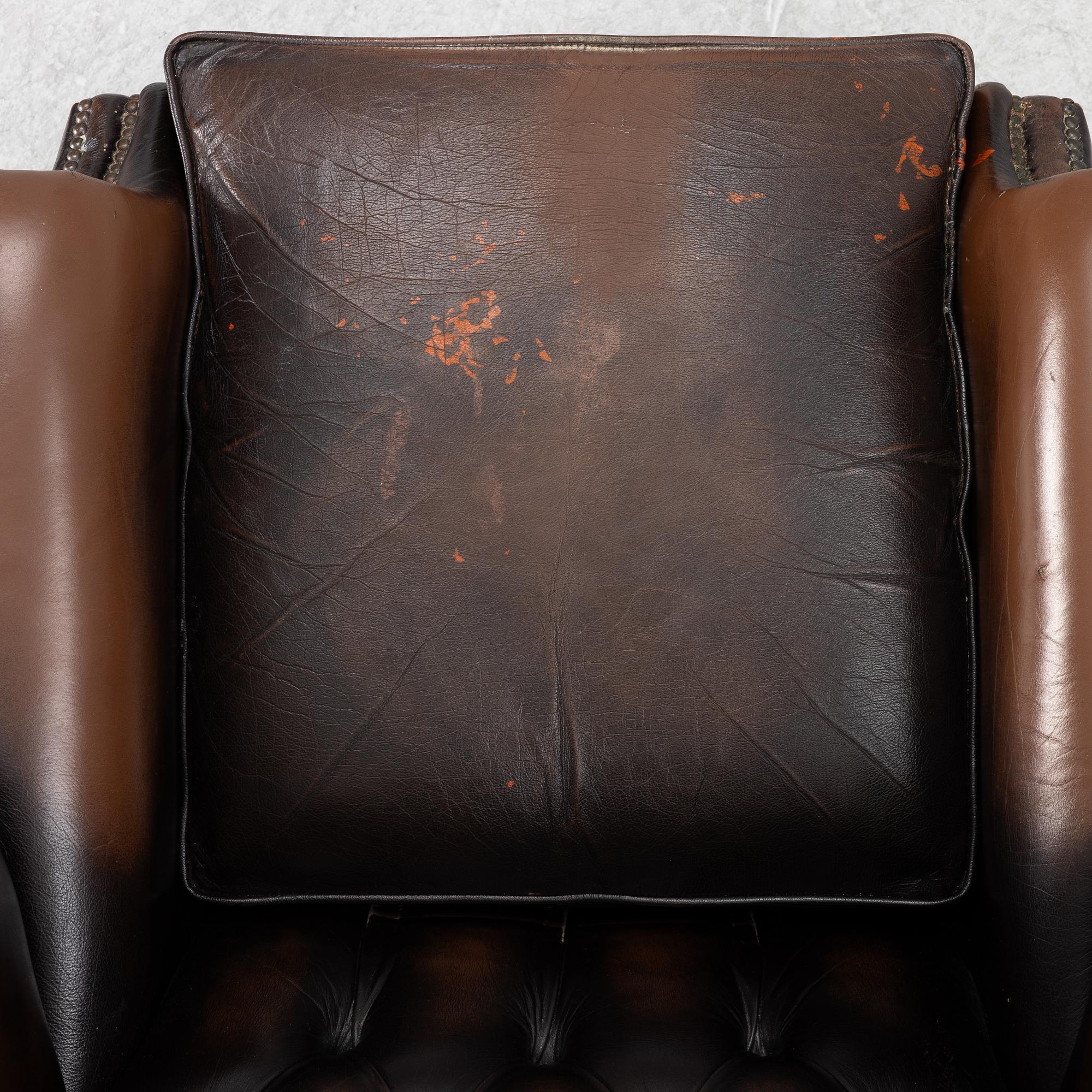 Fåtölj, engelsk stil, 1900-talet andra häkft.