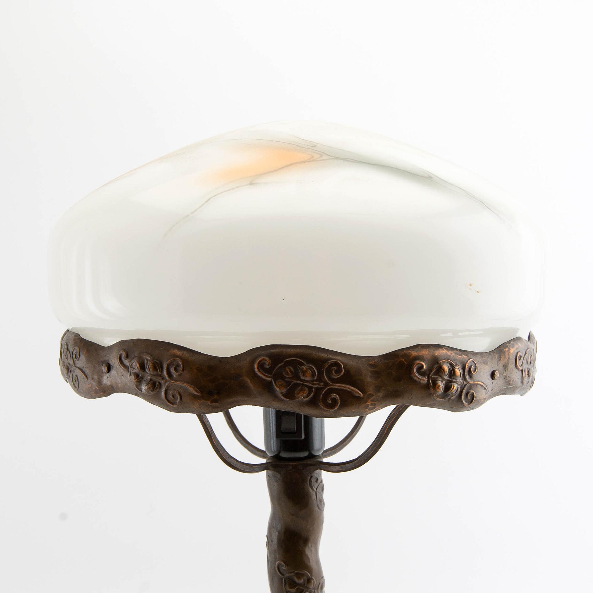 Table lamp, Jugend, early 20th century.