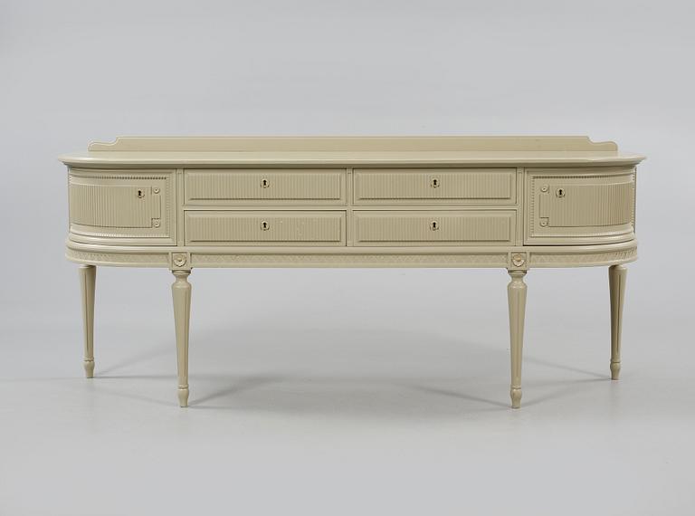 SIDEBOARD, gustaviansk stil, 1900-talets andra hälft.