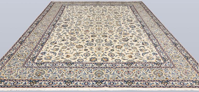 A Keshan carpet, 415 x 303 cm.
