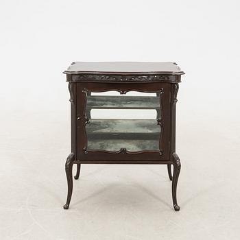 Sidobord/monterbord Louis XV-stil 1900-talets första hälft.
