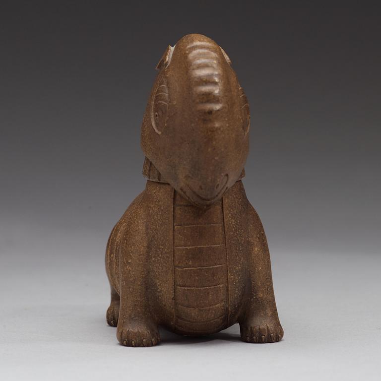 KÄRL med LOCK, yixinggods. Qingdynastin, troligen 1700-tal. Bär märkning.