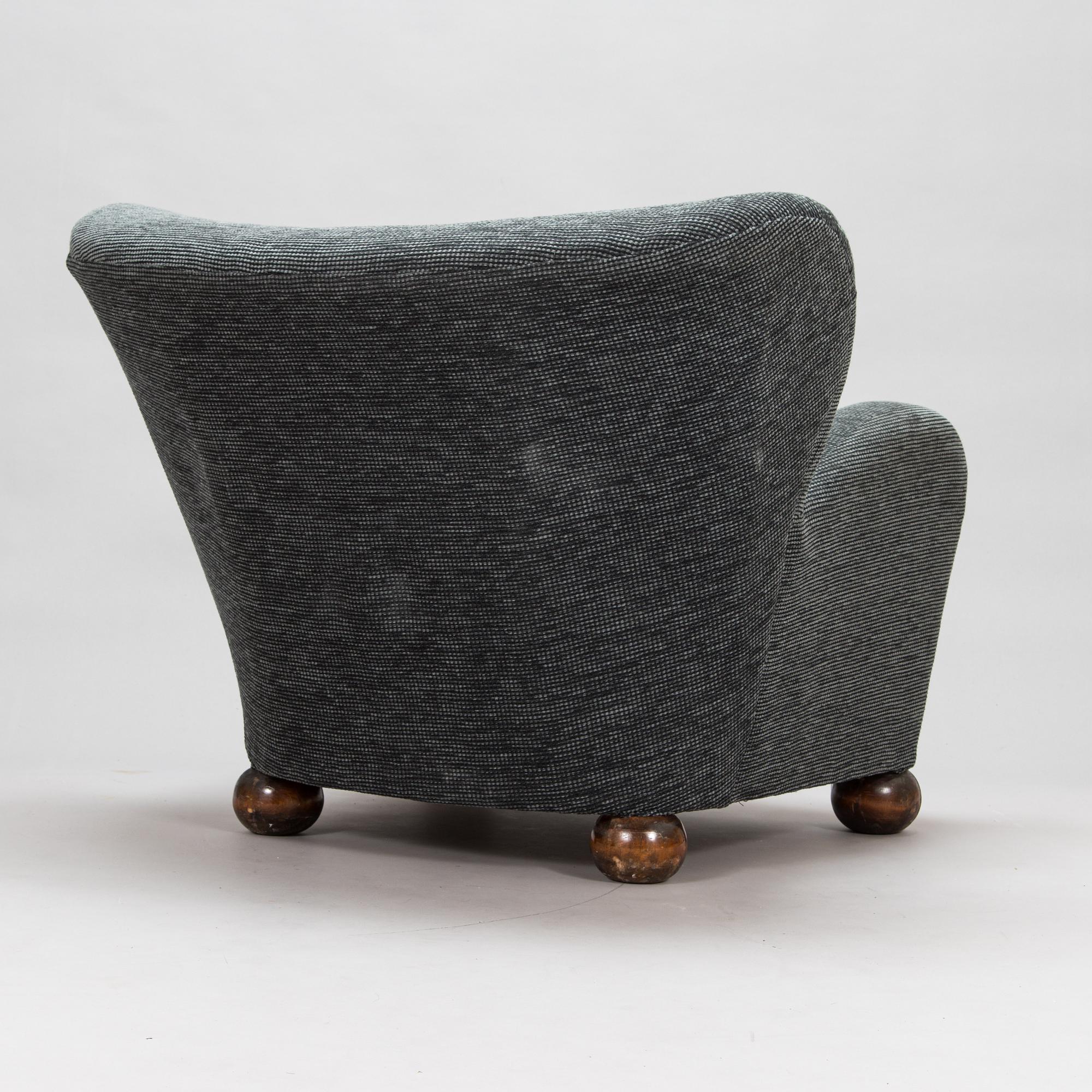 Märta Blomstedt, an 'Aulanko-model' armchair. Designed in 1939.