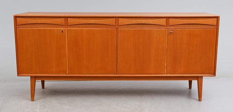 SIDEBOARD, Möbelfabriken Linden, Horda, 1900-talets andra hälft.