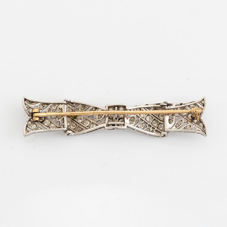 Old cut diamond bow brooch.