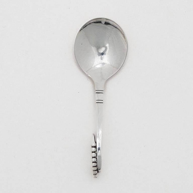 Georg Jensen, serveringssked, sterlingsilver, Danmark 1933-44.