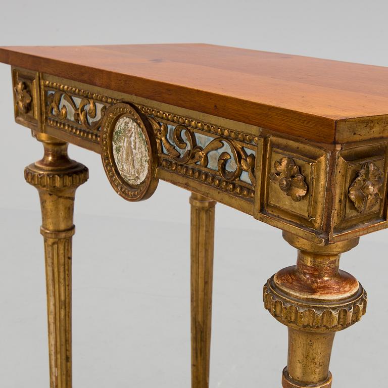 A console table made in Stockholm in the manner of Pehr Ljung, 1790´s.