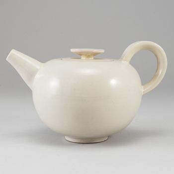 OTTO LINDIG, an earthenware tea pot from Karlsruhe, Germany.