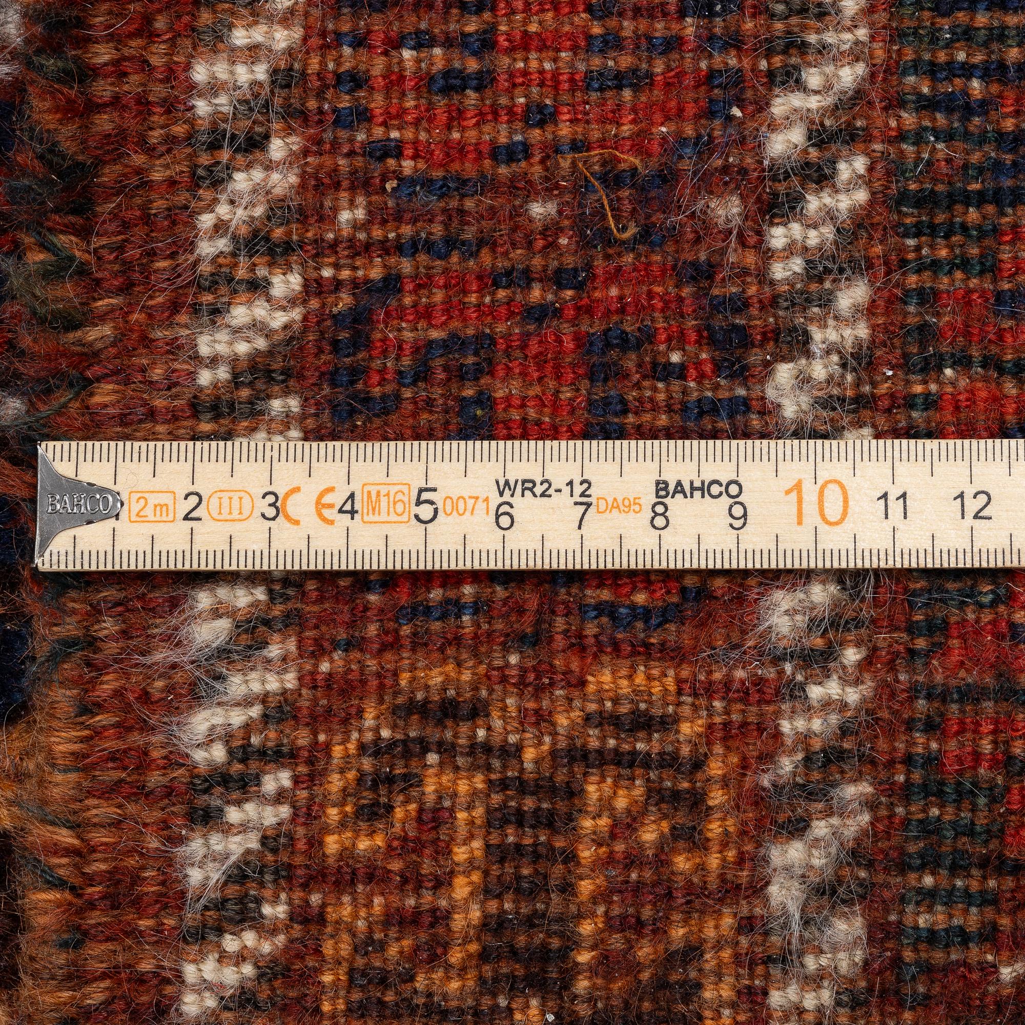 Carpet, approx. 315 x 210 cm.