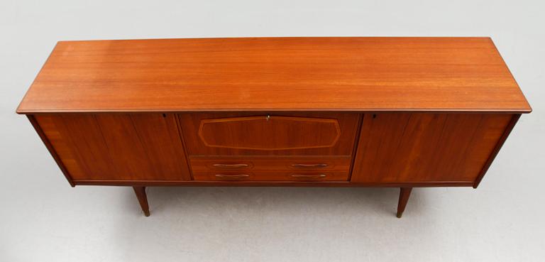SIDEBOARD, möjligen Norge, 1900-talets mitt.
