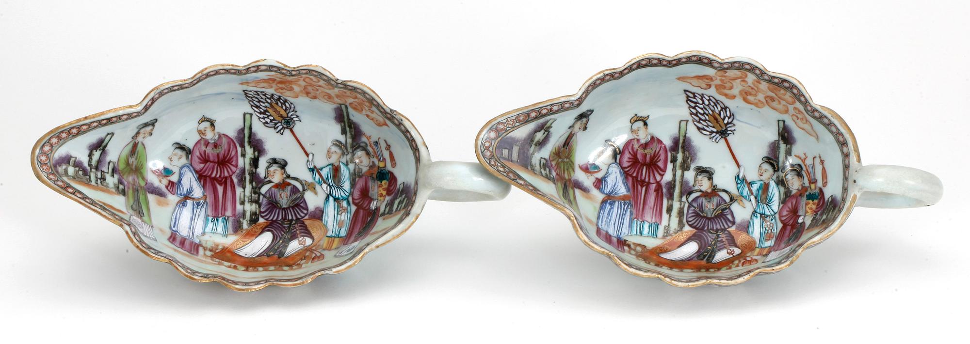 SÅSSNIPOR, ett par, kompaniporslin, ett par.
Kina, Qianlong 1700-tal.