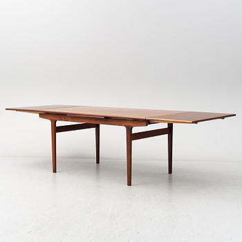 A second half of the 20th Century five piece dining suite, Vejle Stole & Möbelfabrik, Denmark.