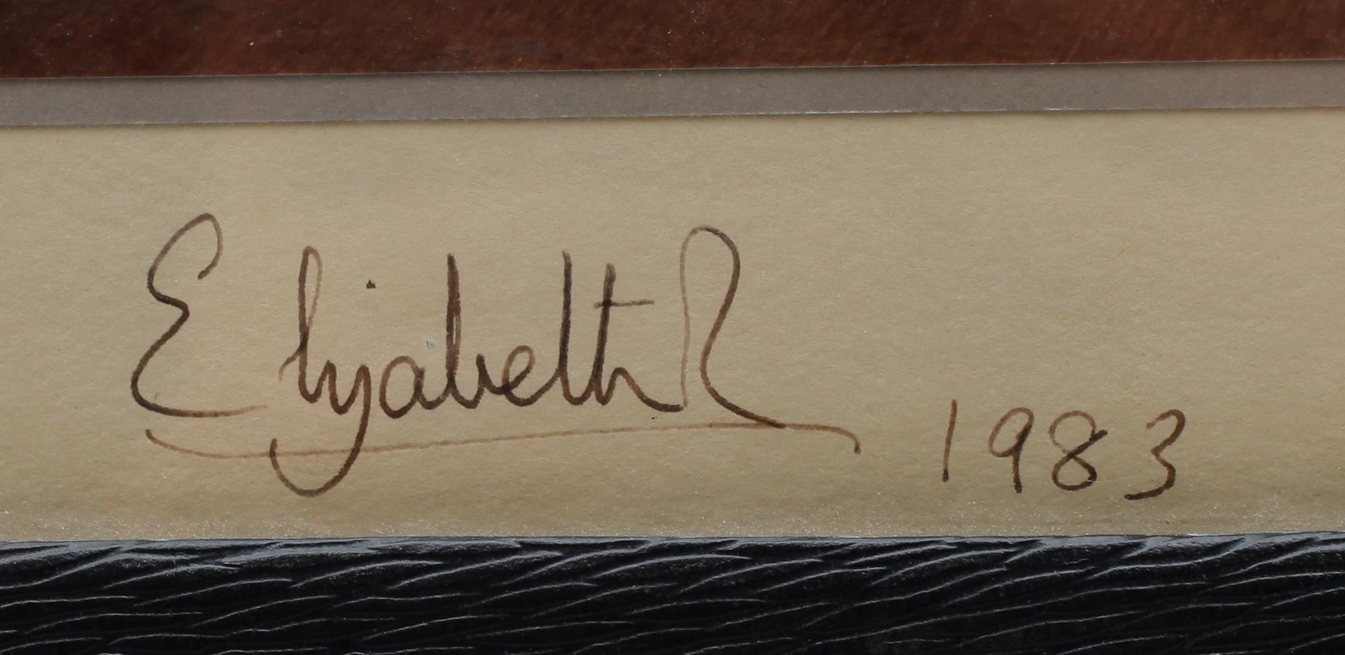 FOTOGRAFIER, 2 st, Drottning Elizabeth och Prins Philip av Storbritannien, med autografer daterade 1983.