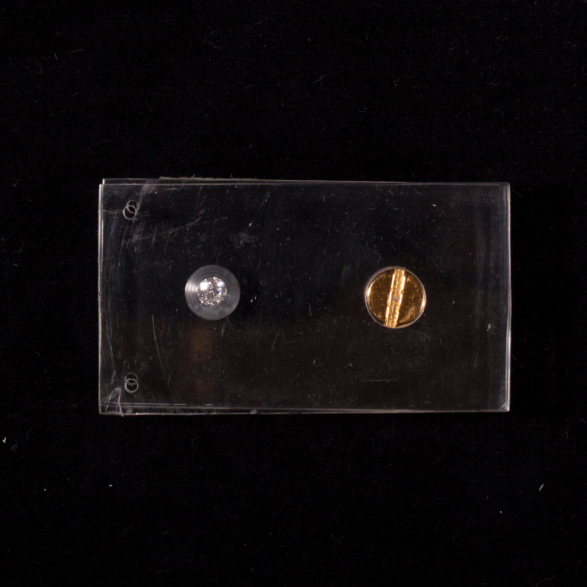 DIAMANT, briljantslipad  0,49 ct H/VVS1.