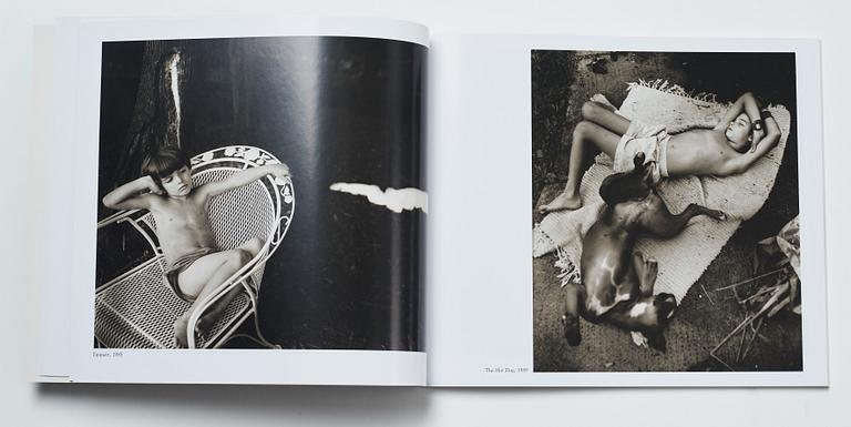 Sally Mann, bok Immediate Family signed.