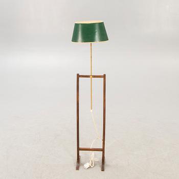 Josef Frank, golvlampa, modell 2458, "Kryckan", Firma Svenskt Tenn, formgiven 1952.
