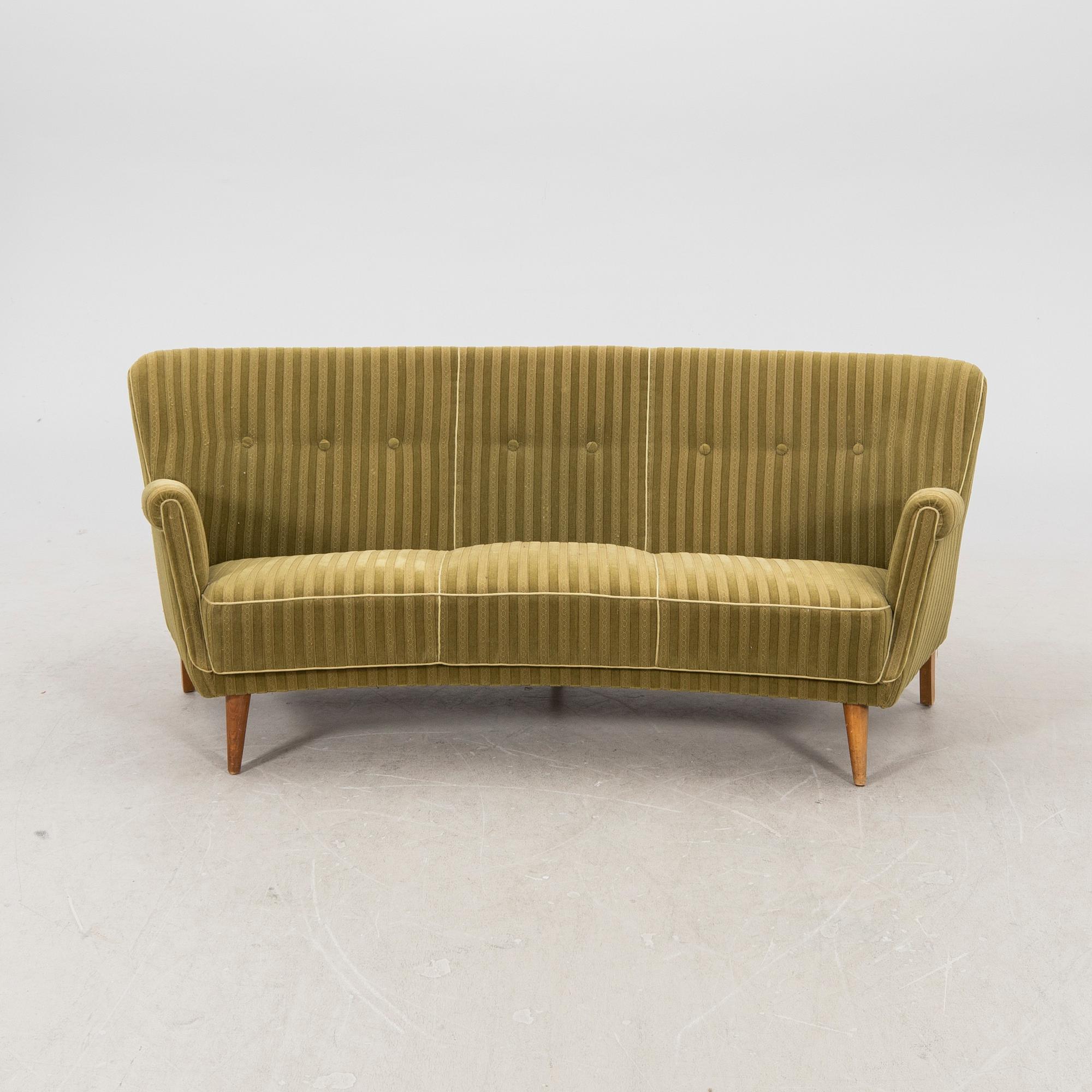 A 1940/50s sofa.