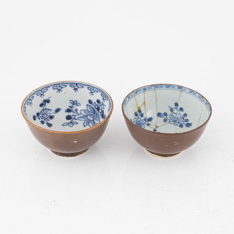 Nine porcelain pieces, China, Qing dynasty, 18th-19th century.