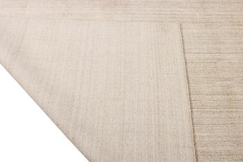A Lori carpet, c. 301 x 203 cm.