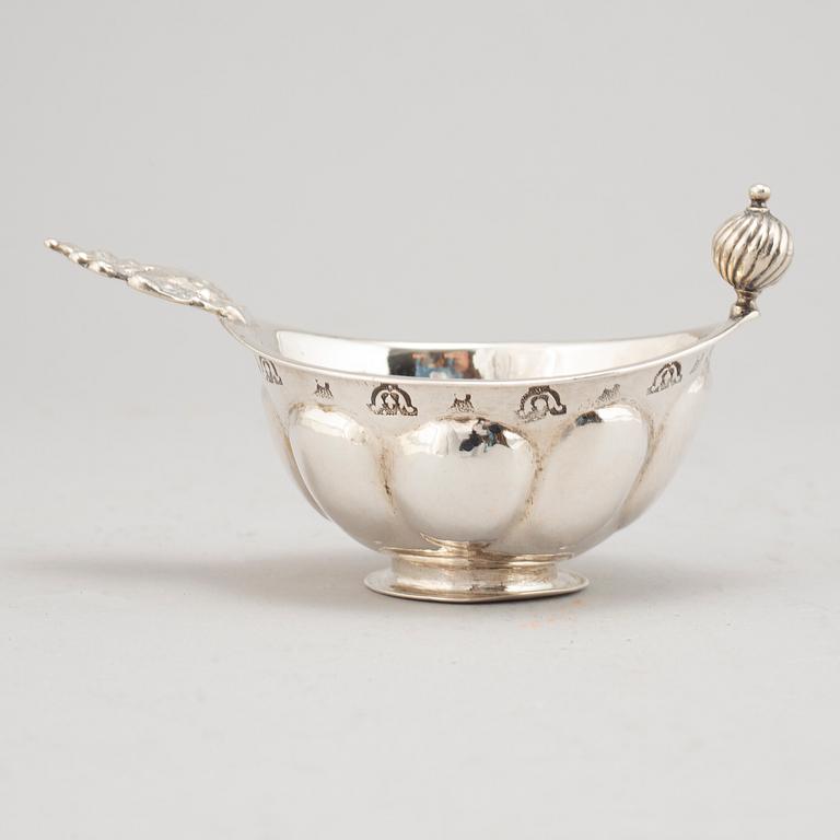 A Swedish mid 18th century silver brandy-bowl, mark of Johan Söderdahl, Söderköping 1753.