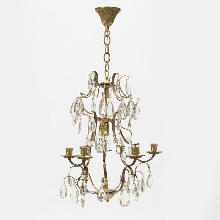 A Baroque style chandelier, 21st century.