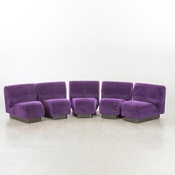 Sektionssoffa  Don Chadwick för Herman Miller, Nob Nederländerna 1900-talets senare del.