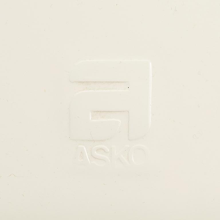 A CHAIR BY EERO AARNIO, "Orion", manufacturer Asko 1960s.