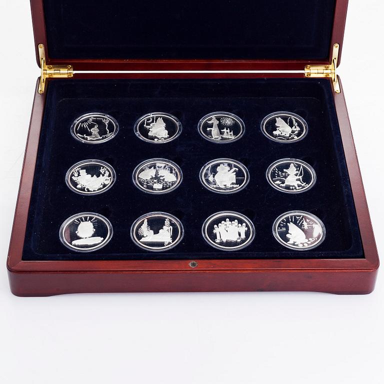 En samling minnesmedaljer, 12 st, sterling silver, Tove Jansson och Mumin, Rahapaja Oy, Finland 2004-2005.