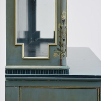 Carl Malmsten, a Swedish Grace showcase cabinet, cabinetmaker Albin Johansson, Stockholm, for Villa Kvikkjokk, 1927.