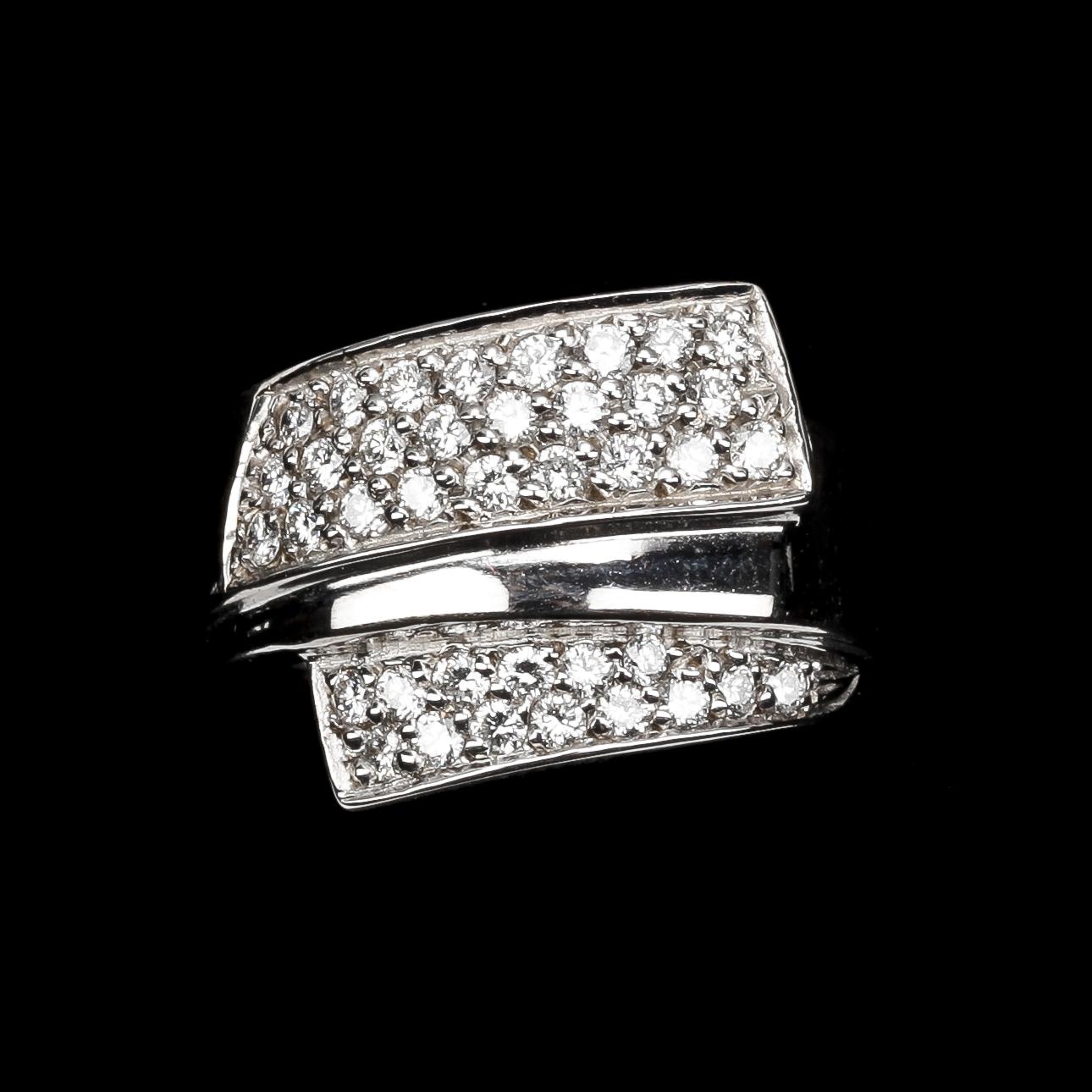 RING, briljantslipade diamanter, tot. 0.75 ct enl gravyr.