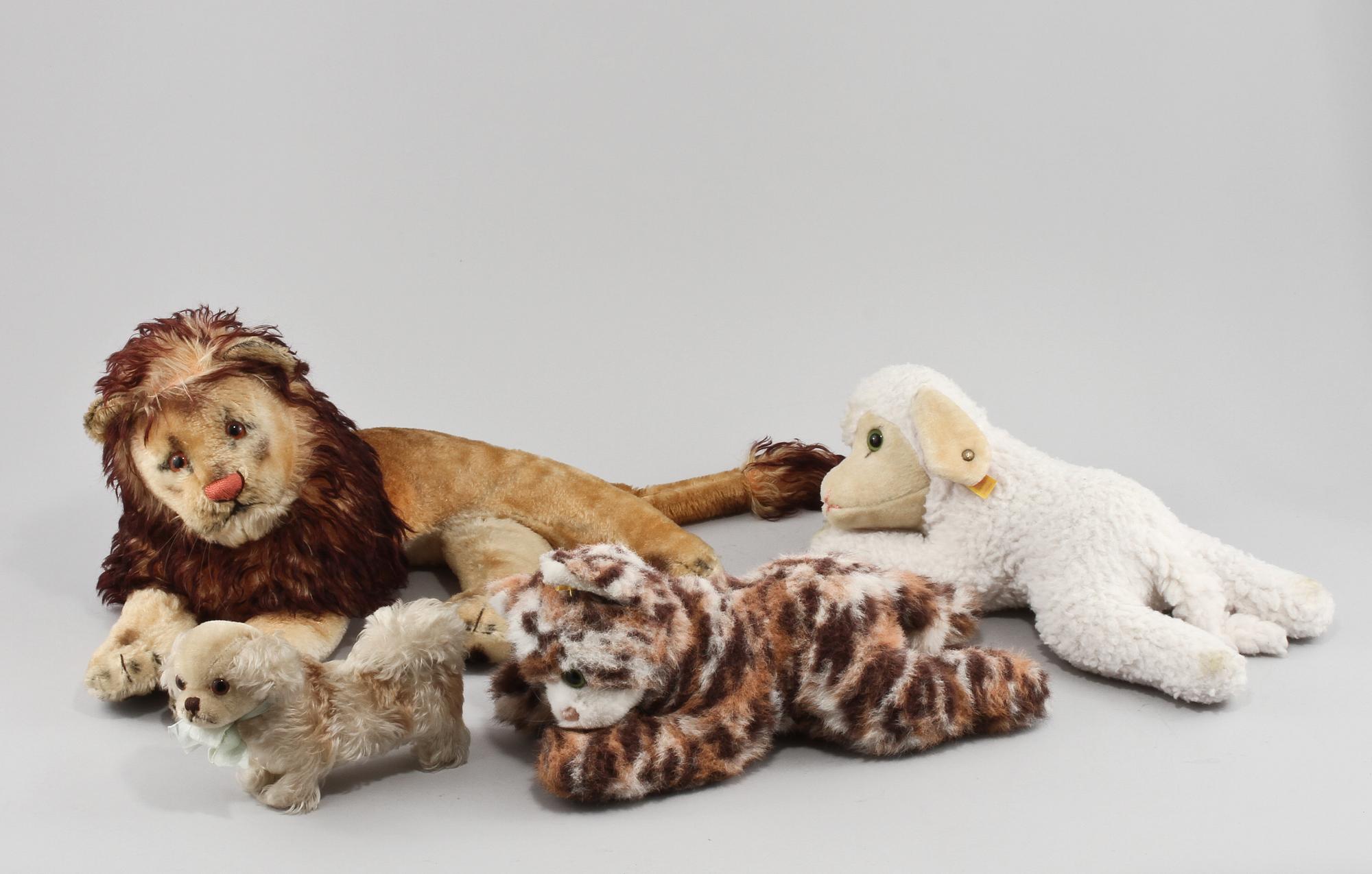 MJUKDJUR, 4 st, Steiff och troligen Steiff, 1900-tal.