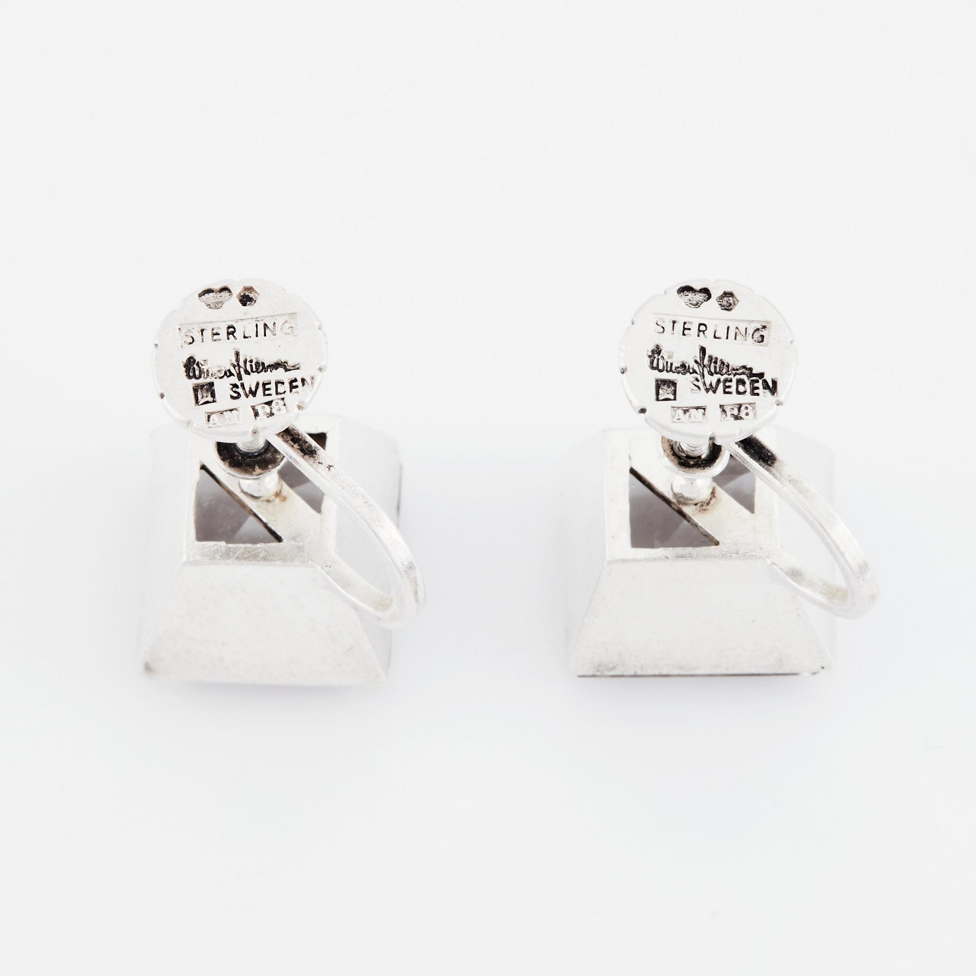 Wiwen Nilsson, ett par örhängen sterlingsilver med fasettslipad bergkristall, Lund 1941.