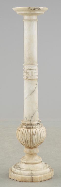 PIEDESTAL, marmor, 1800/1900-tal.