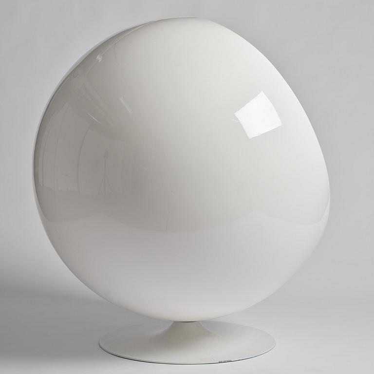 Eero Aarnio, fåtölj, "Åskbollen", Adelta, Finland, efter 1996.