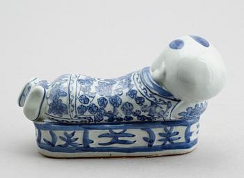 HUVUDSTÖD, porslin, s k pillowboy, Kina, 1900-/2000-tal.
