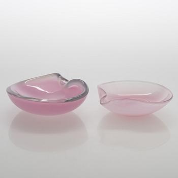 Tapio Wirkkala, a set of five glass bowls, signed Tapio Wirkkala Iittala.