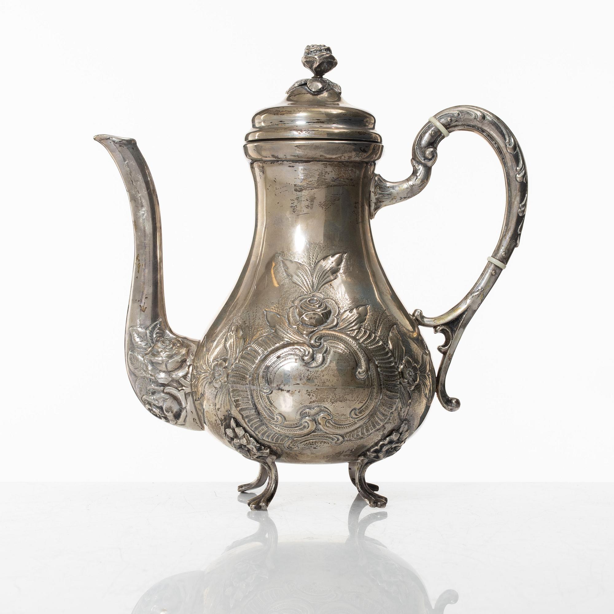 Kaffekanna, silver, rokokostil, 1900-tal.