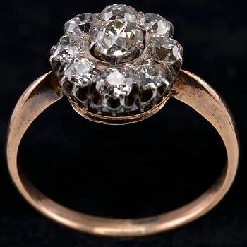 RING, antikslipade diamanter 1.20 ct. VS. Guld 18K, silver. Vikt 3.2 g.