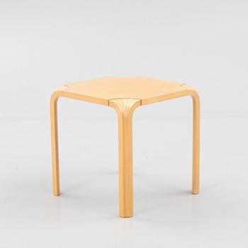 Alvar Aalto, pall X601, Artek.