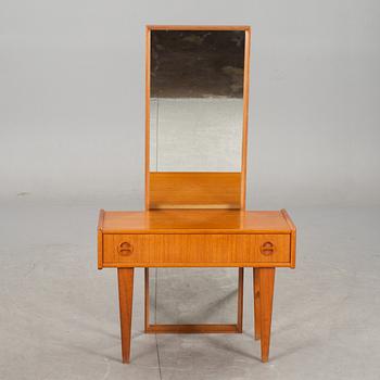SPEGEL med HALLBORD, 1900-talets andra hälft.