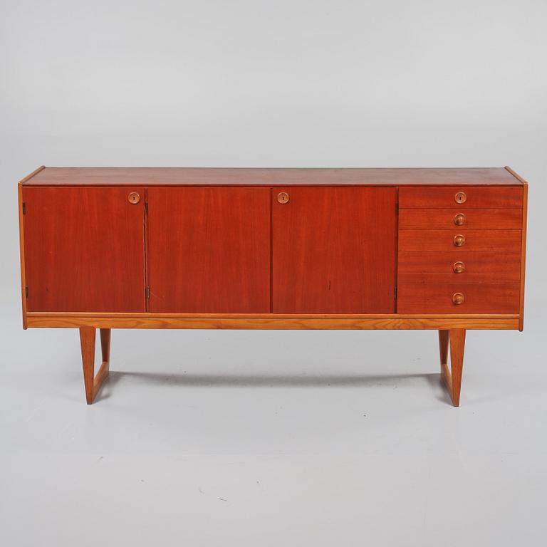 SIDEBOARD, "Tokyo", Yngvar Sandström, 1900-talets mitt.