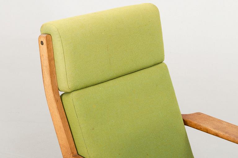 A HANS J WEGNER GE-290 armchair.