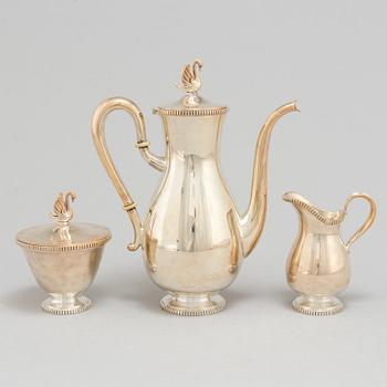 A mid 20th century 3 pcs silver coffee set.